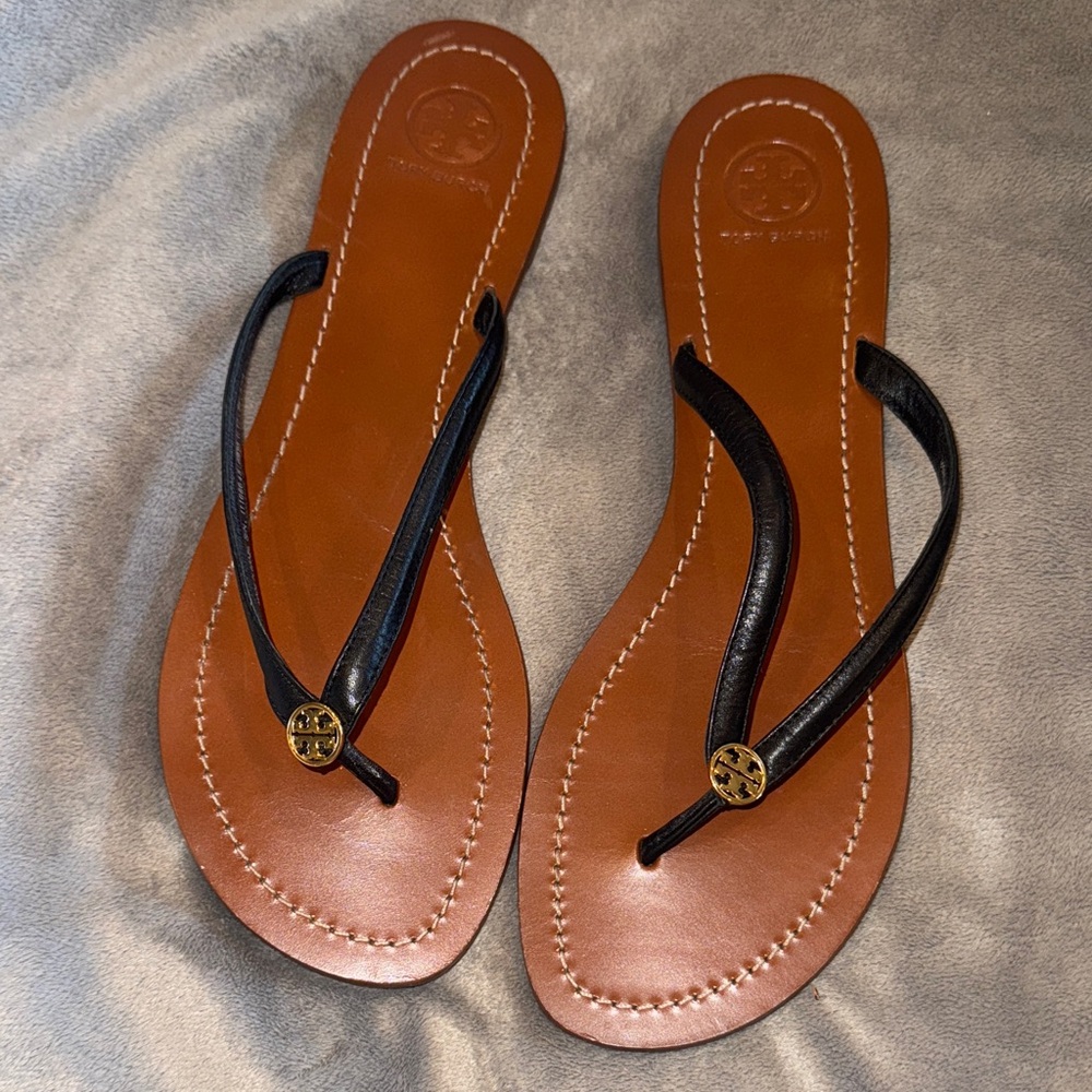 Tory Burch Terra Black Leather Thong Sandals (size 9.5)